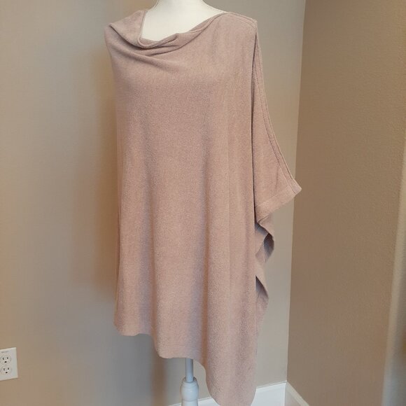 Barefoot Dreams Asymmetrical Poncho - Picture 1 of 12